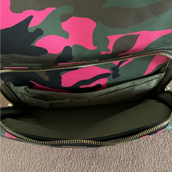 ‼️SOLD‼️Valentino Garavani backpack - Picture 3 of 14